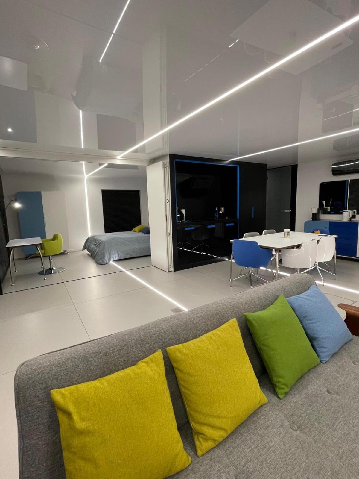 Dom Na Wodzie - Flohotel Gdańsk Extérieur photo